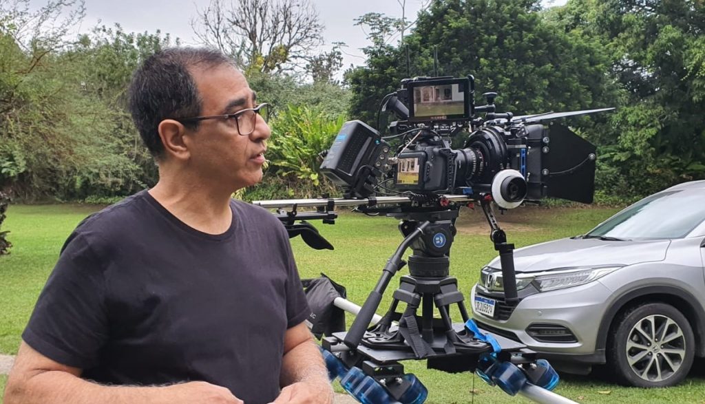 Entre o Silêncio e o Perigo
Diretor Eduardo Guimarães